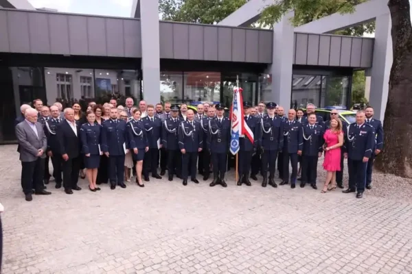 Święto Policji w Śremie – awanse i odznaczenia dla funkcjonariuszy