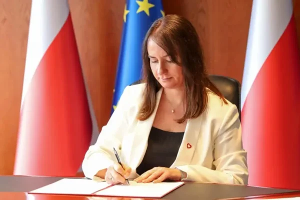 Dofinansowanie na zabezpieczenie osuwiska w Dolsku – podpisano umowę na prawie 8,8 mln zł