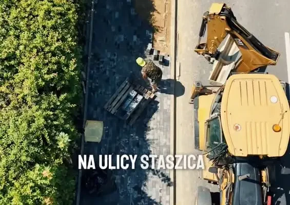 Postęp prac przy budowie ścieżki rowerowej na Staszica i 750-lecia