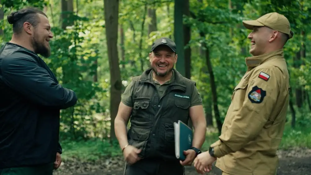 Strażak, leśnik i rugbysta w jednym filmie – jak łączą pasję z ekologią?