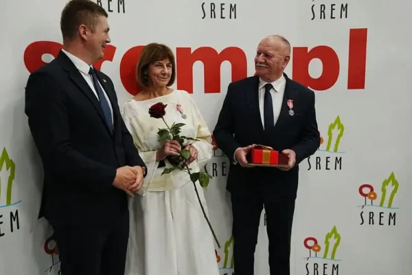 85 par ze Śremu uhonorowanych medalami za 50 lat pożycia małżeńskiego