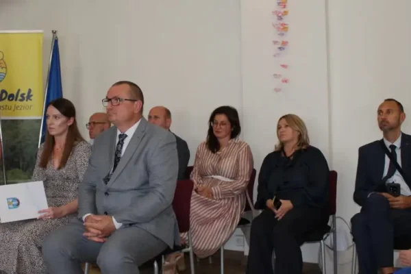 Uroczystość wręczenia stypendiów Burmistrza w Dolsku – wyróżniono uczniów i sportowców
