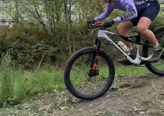 Banyhopki w Śremie: rowerowe emocje w ŻwiraParku