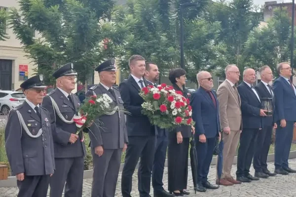 87. rocznica wybuchu II wojny światowej. Śrem oddał hołd bohaterom
