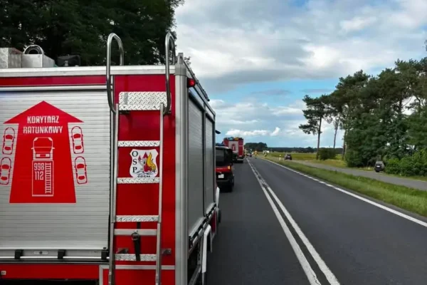 Wypadek w Zbrudzewie: interwencja strażaków z OSP Śrem i Nieslabin