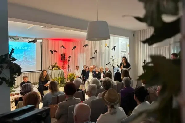 Narodowe Czytanie 2026 w Śremie: Wspólne czytanie „Dziadów” w klimatycznej scenerii