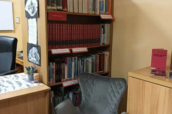 Biblioteka w Brodnicy w remoncie, filia w Manieczkach z nowymi fotelami