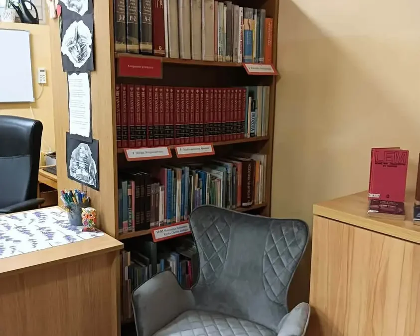 Biblioteka w Brodnicy w remoncie, filia w Manieczkach z nowymi fotelami