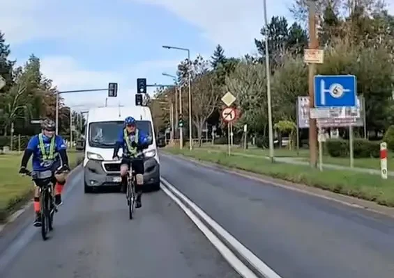 Krzyśki dotarły do Śremu po 310 km rowerowej trasy dla Stasia
