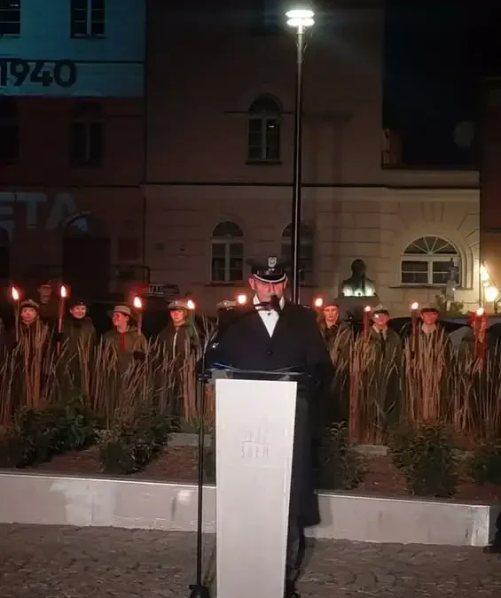 Śrem uczcił pamięć ofiar sprzed 87 lat. Uroczystości na rynku i w Zbrudzewie